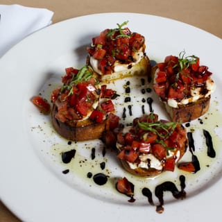 Bruschetta Caprese