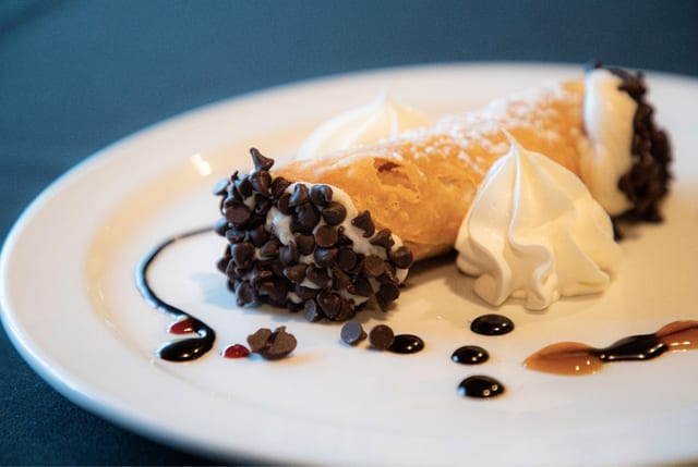 Cannoli.