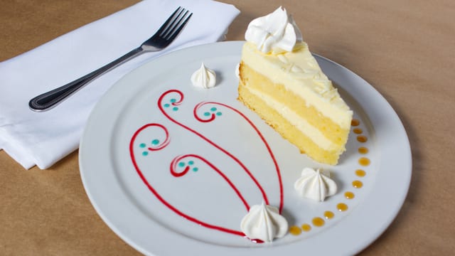 Limoncello Cake.